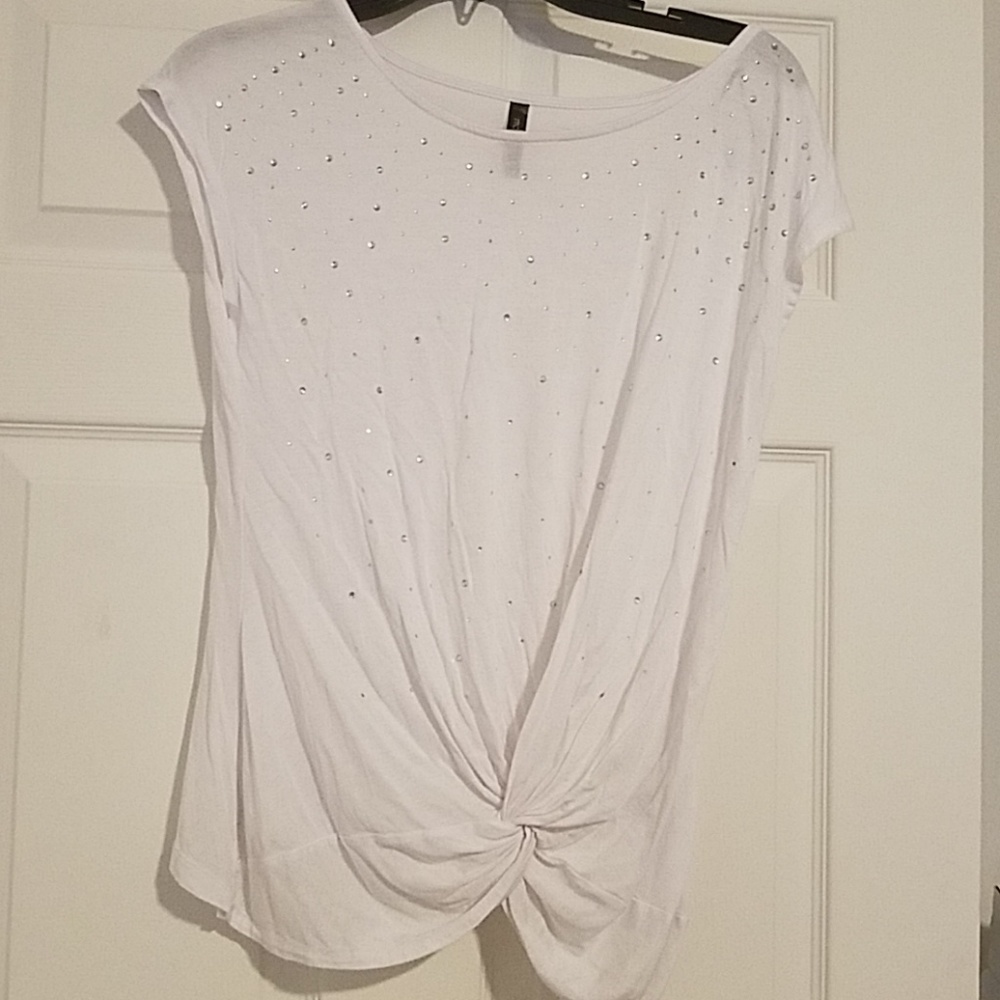 Sleeveless top